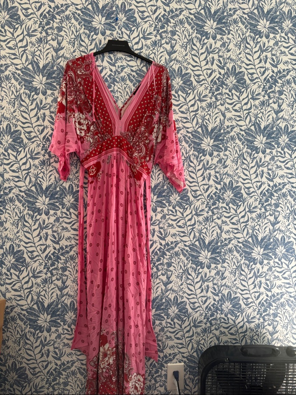 Vici- AAKAA Pink V-Neck Floral Maxi Dress XL